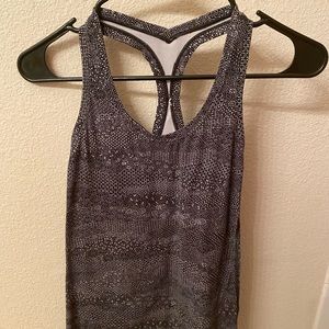 Lululemon Cool racerback tank size 4 nulu